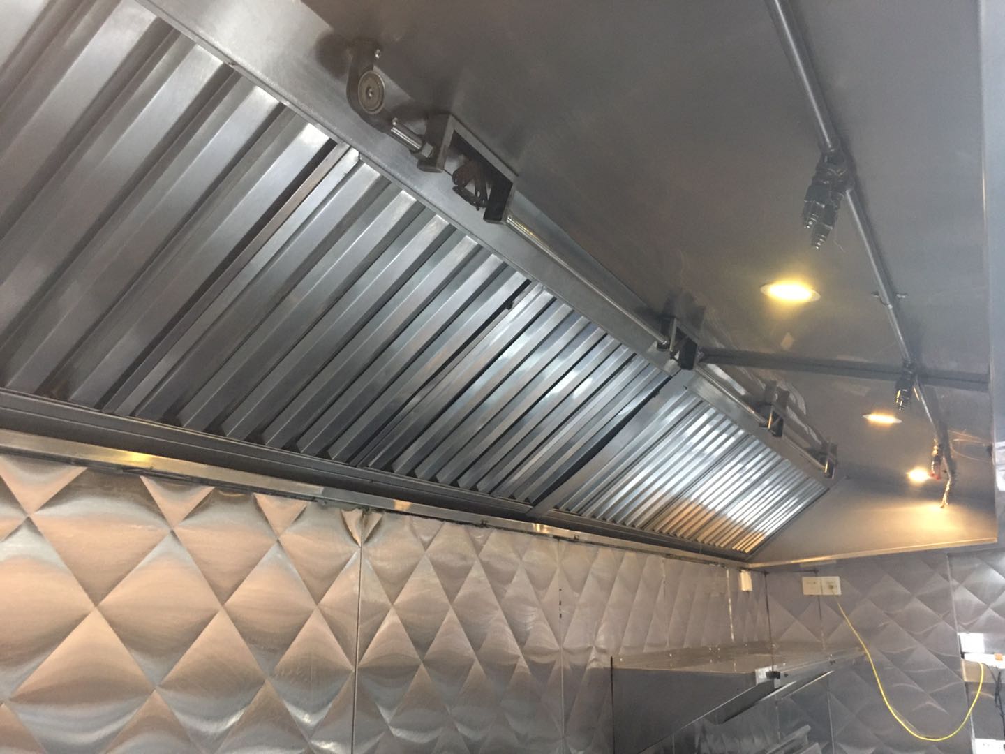 肥西酒店、飯店、食堂大型油煙機(jī)清洗